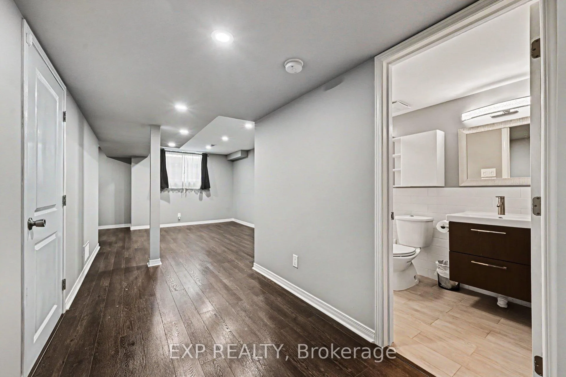 Photo 21 of 930 Torovin Private, Ottawa, Pineview — HOMEH
