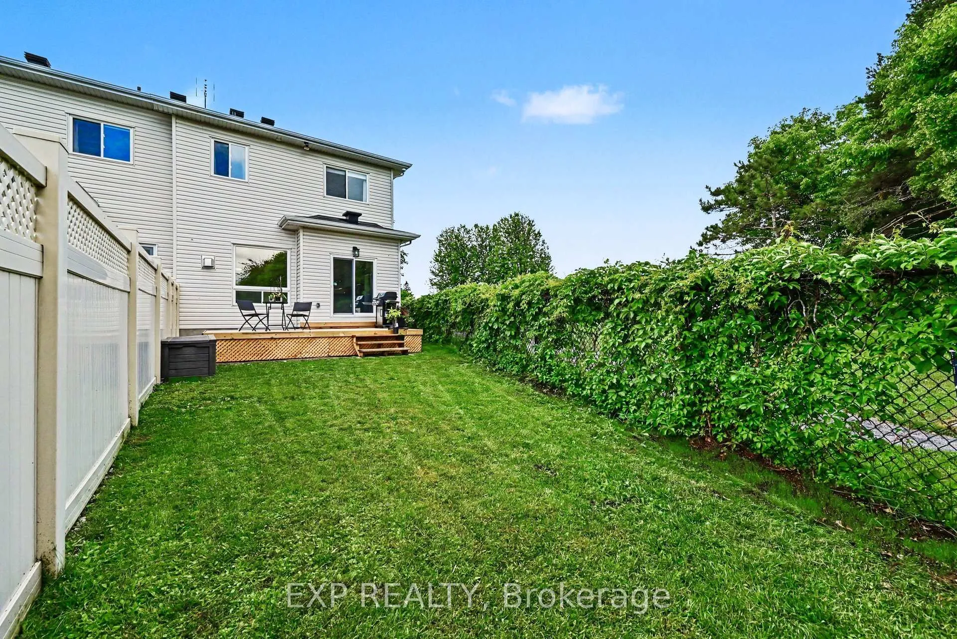 Photo 25 of 930 Torovin Private, Ottawa, Pineview — HOMEH