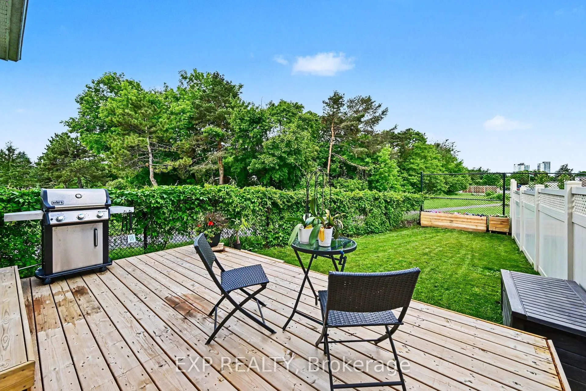 Photo 26 of 930 Torovin Private, Ottawa, Pineview — HOMEH
