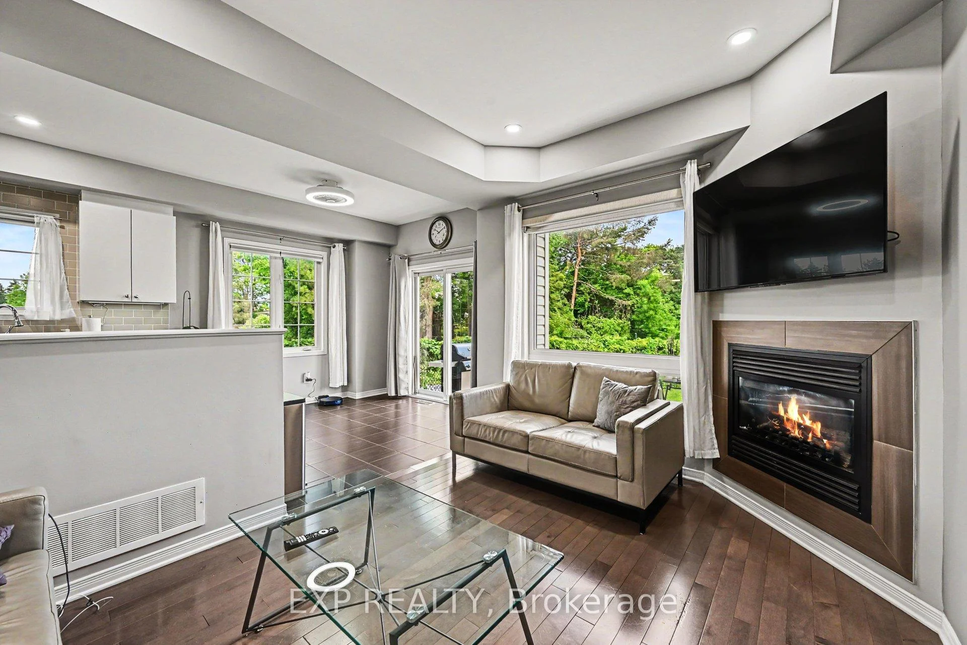Photo 31 of 930 Torovin Private, Ottawa, Pineview — HOMEH