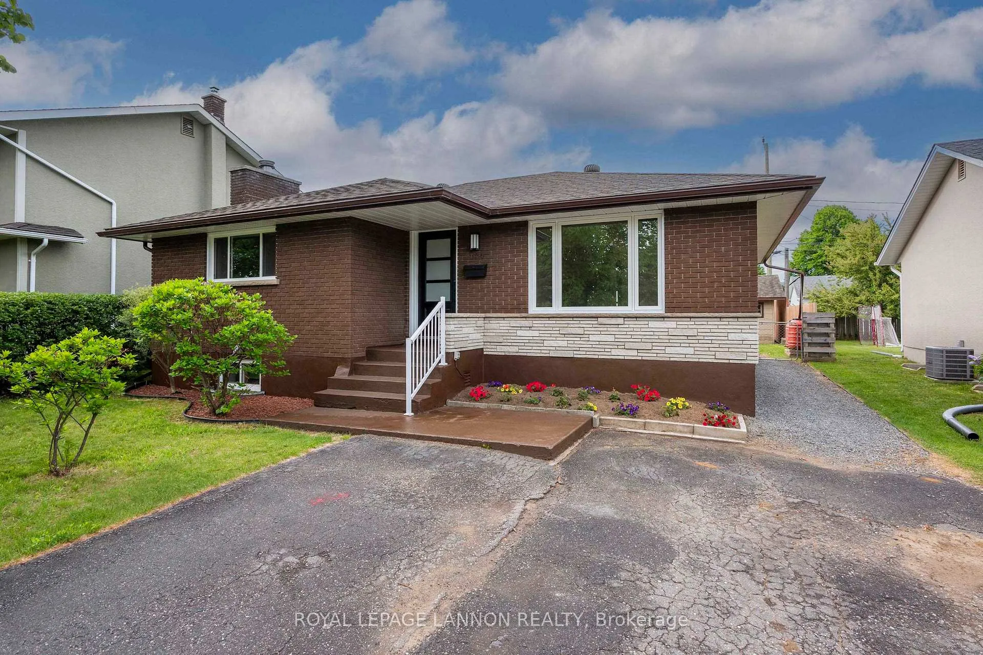 Photo 1 of 124 Riverview Dr W, Thunder Bay, Edgewater Park — HOMEH