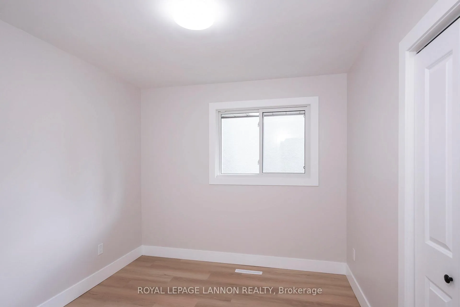 Photo 19 of 124 Riverview Dr W, Thunder Bay, Edgewater Park — HOMEH