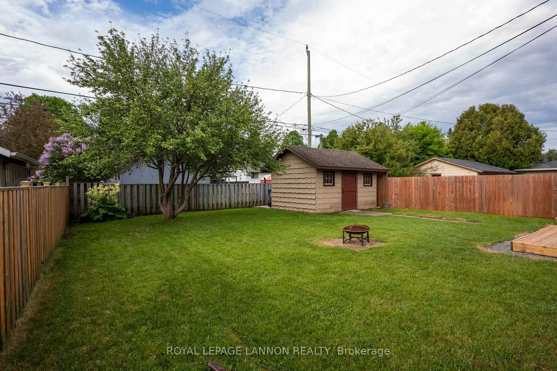 Photo 42 of 124 Riverview Dr W, Thunder Bay, Edgewater Park — HOMEH