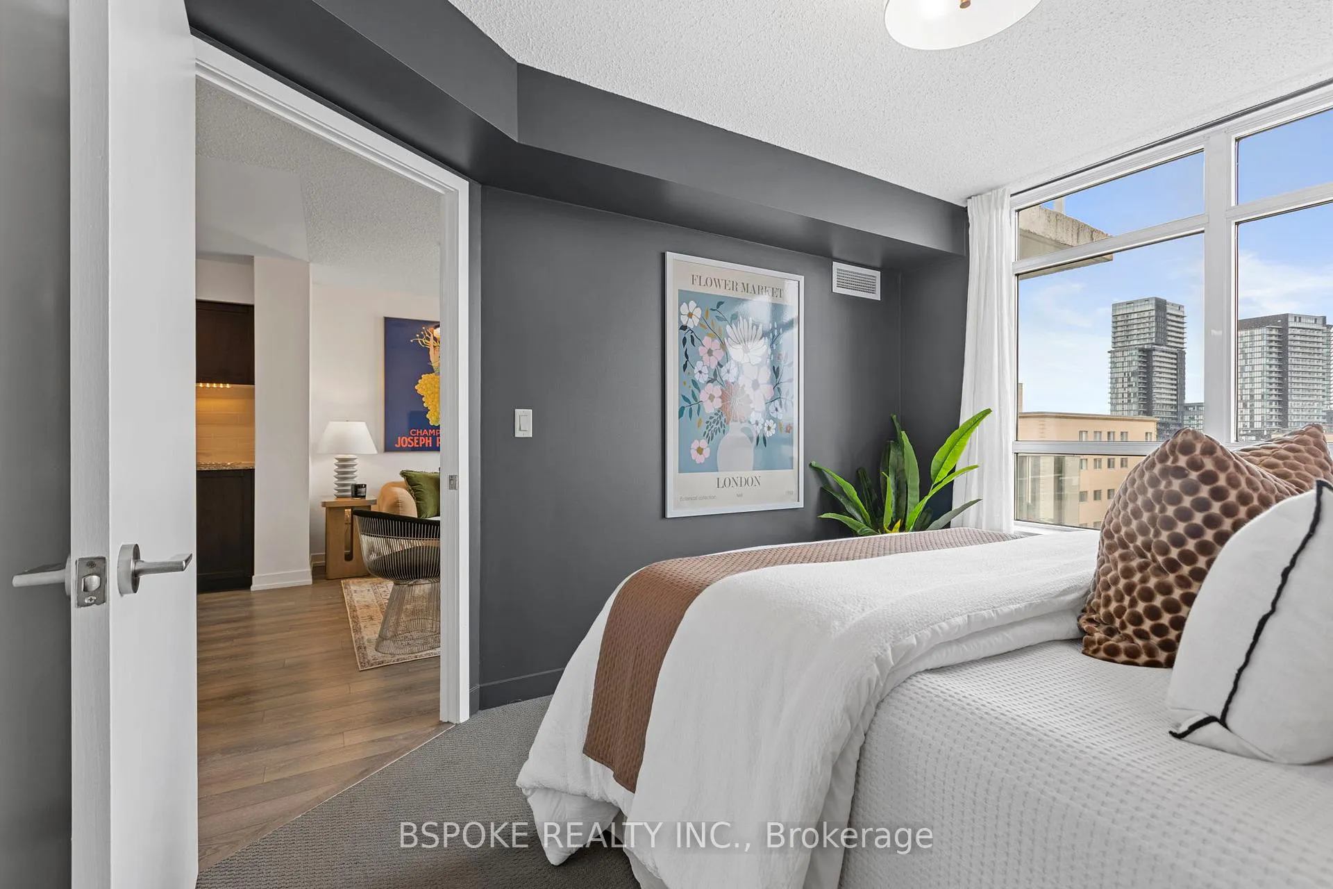 Photo 11 of Unit 722, 812 Lansdowne Avenue, Toronto, Dovercourt-Wallace Emerson-Junction — HOMEH
