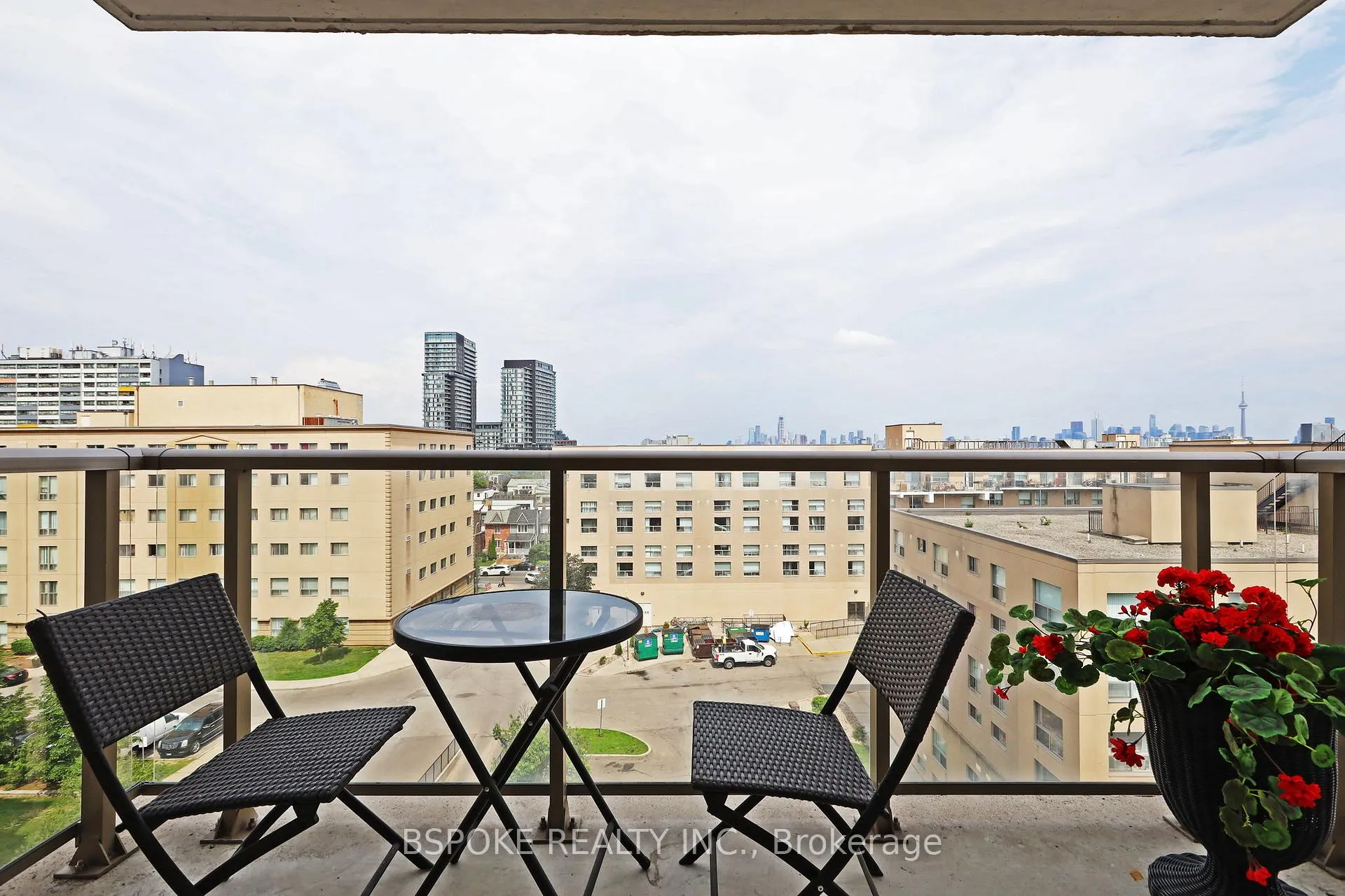 Photo 14 of Unit 722, 812 Lansdowne Avenue, Toronto, Dovercourt-Wallace Emerson-Junction — HOMEH