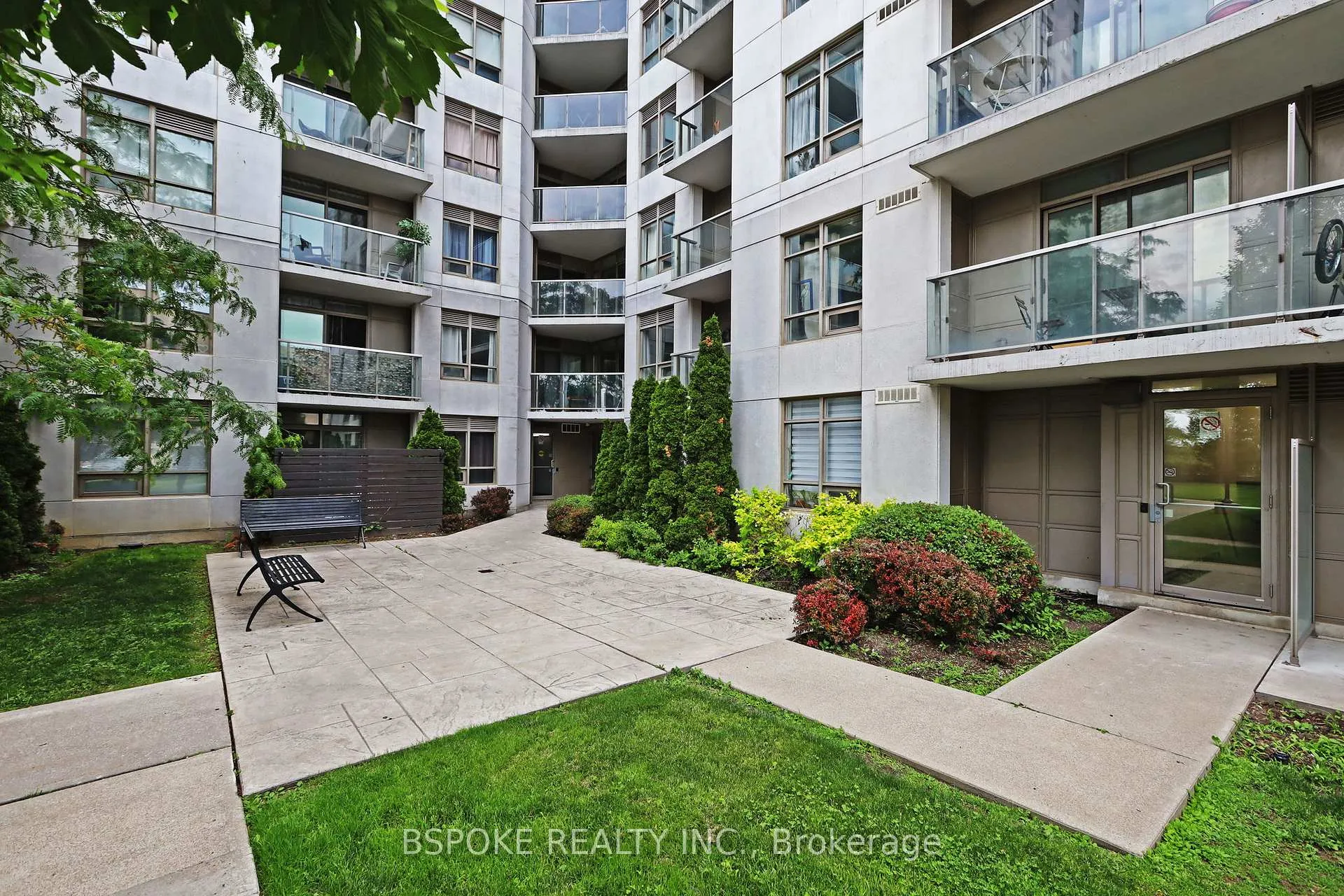 Photo 23 of Unit 722, 812 Lansdowne Avenue, Toronto, Dovercourt-Wallace Emerson-Junction — HOMEH