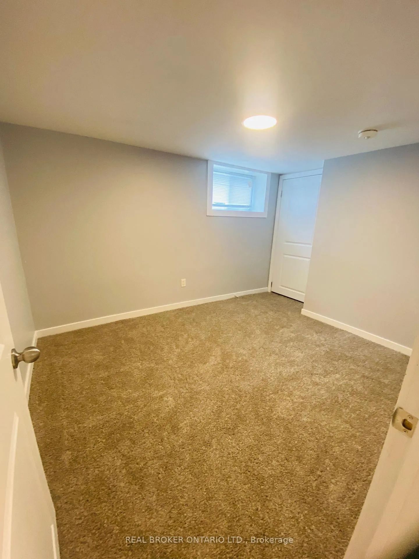 Photo 10 of 57 Hoover Crescent, Orillia — HOMEH