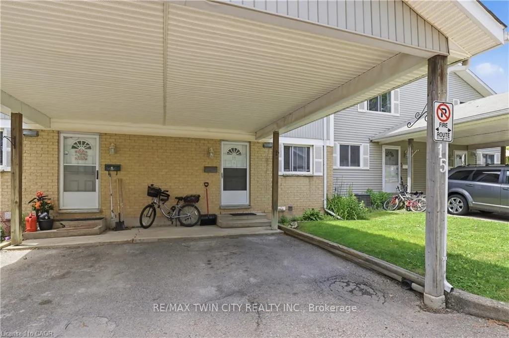 Photo 2 of Unit 15, 255 Northlake Drive, Waterloo — HOMEH