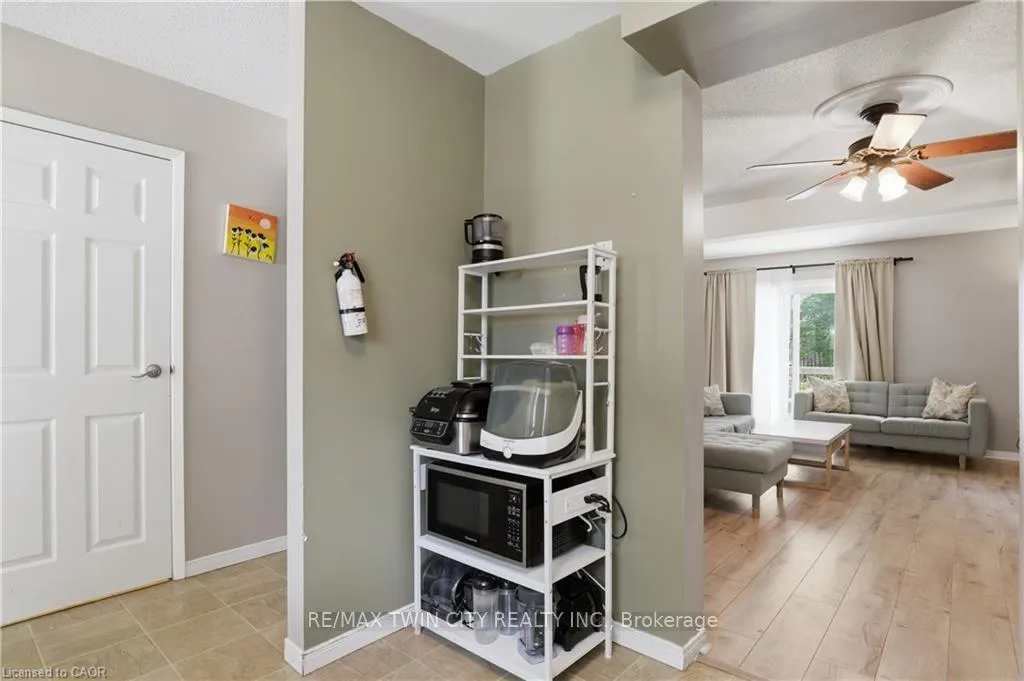 Photo 7 of Unit 15, 255 Northlake Drive, Waterloo — HOMEH
