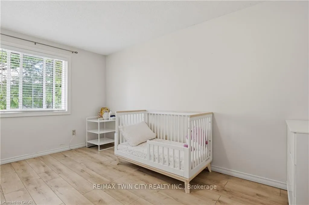Photo 18 of Unit 15, 255 Northlake Drive, Waterloo — HOMEH