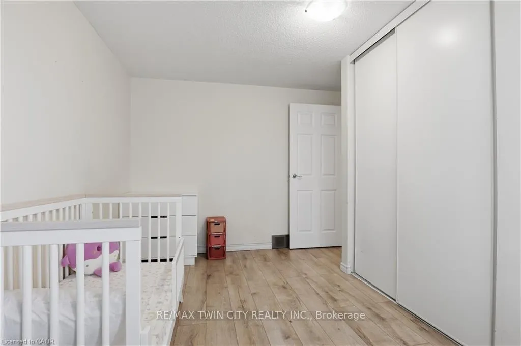 Photo 19 of Unit 15, 255 Northlake Drive, Waterloo — HOMEH