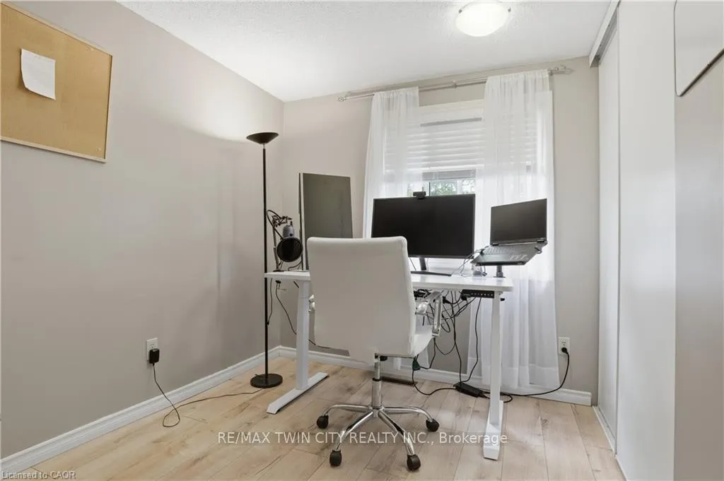 Photo 20 of Unit 15, 255 Northlake Drive, Waterloo — HOMEH
