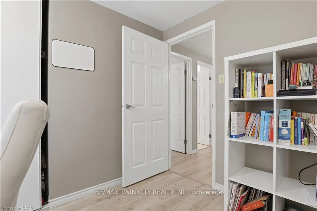 Photo 21 of Unit 15, 255 Northlake Drive, Waterloo — HOMEH