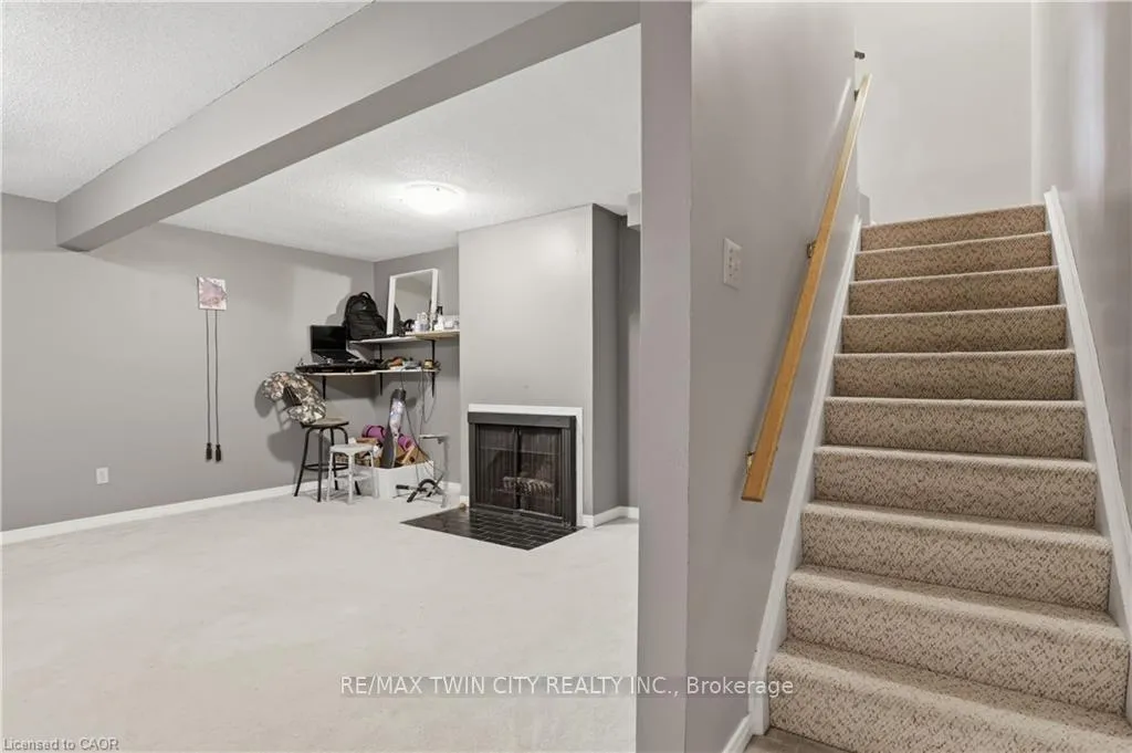 Photo 23 of Unit 15, 255 Northlake Drive, Waterloo — HOMEH