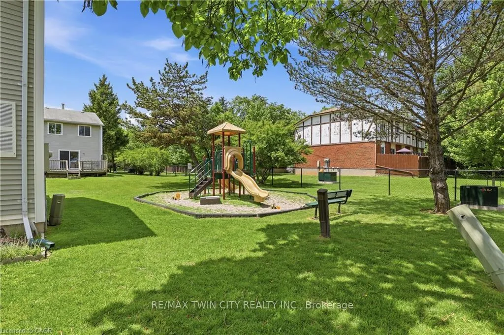 Photo 27 of Unit 15, 255 Northlake Drive, Waterloo — HOMEH