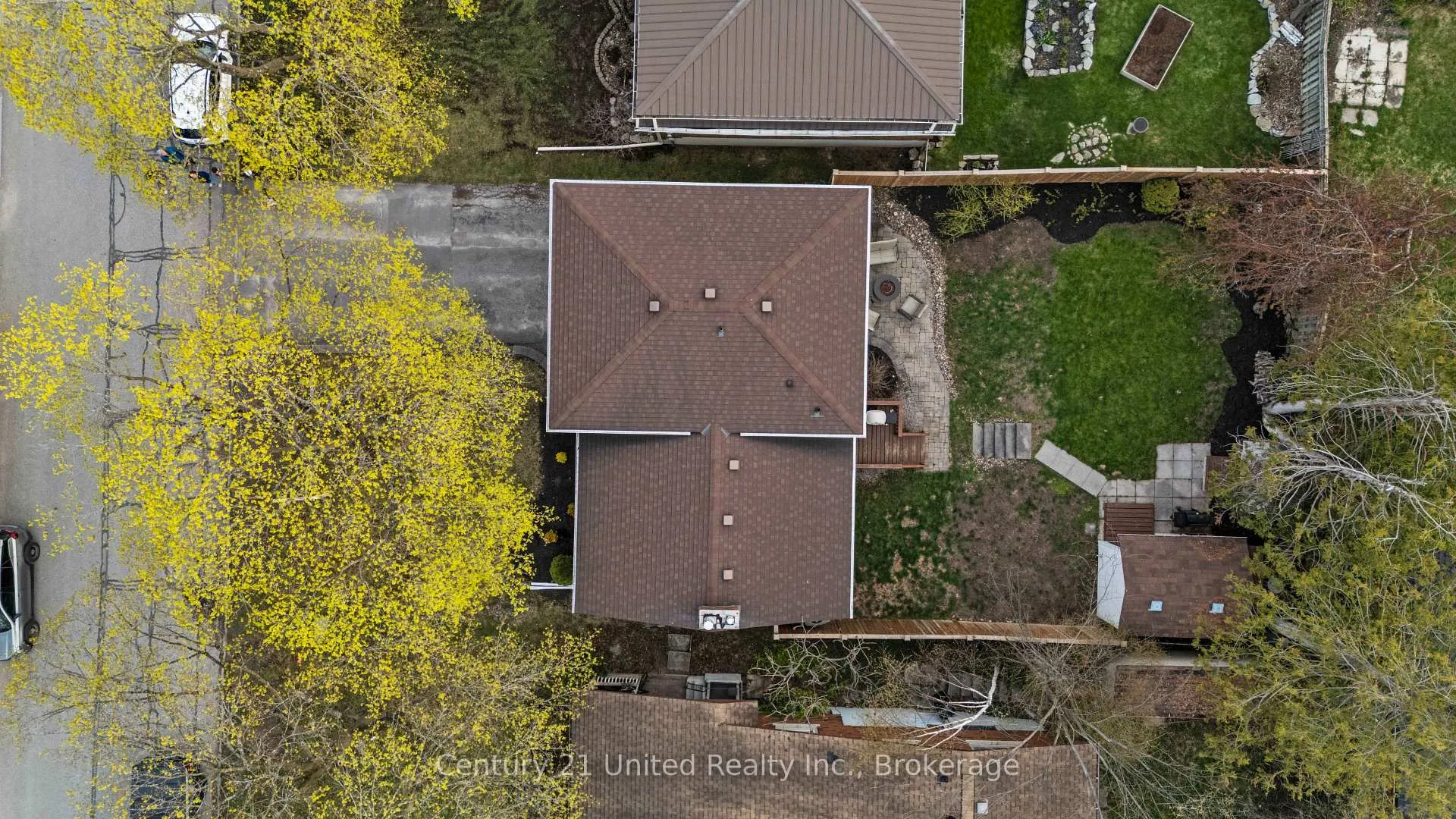 Photo 4 of 1227 Cartier Boulevard, Peterborough, Northcrest Ward 5 — HOMEH