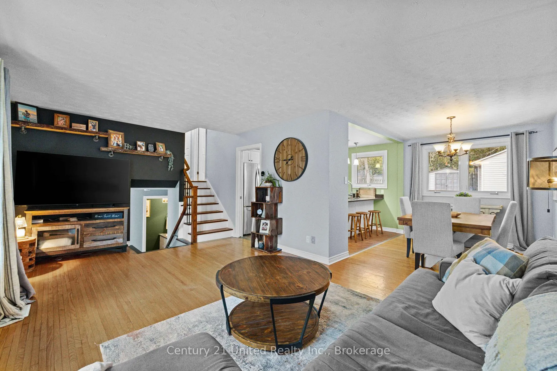 Photo 6 of 1227 Cartier Boulevard, Peterborough, Northcrest Ward 5 — HOMEH