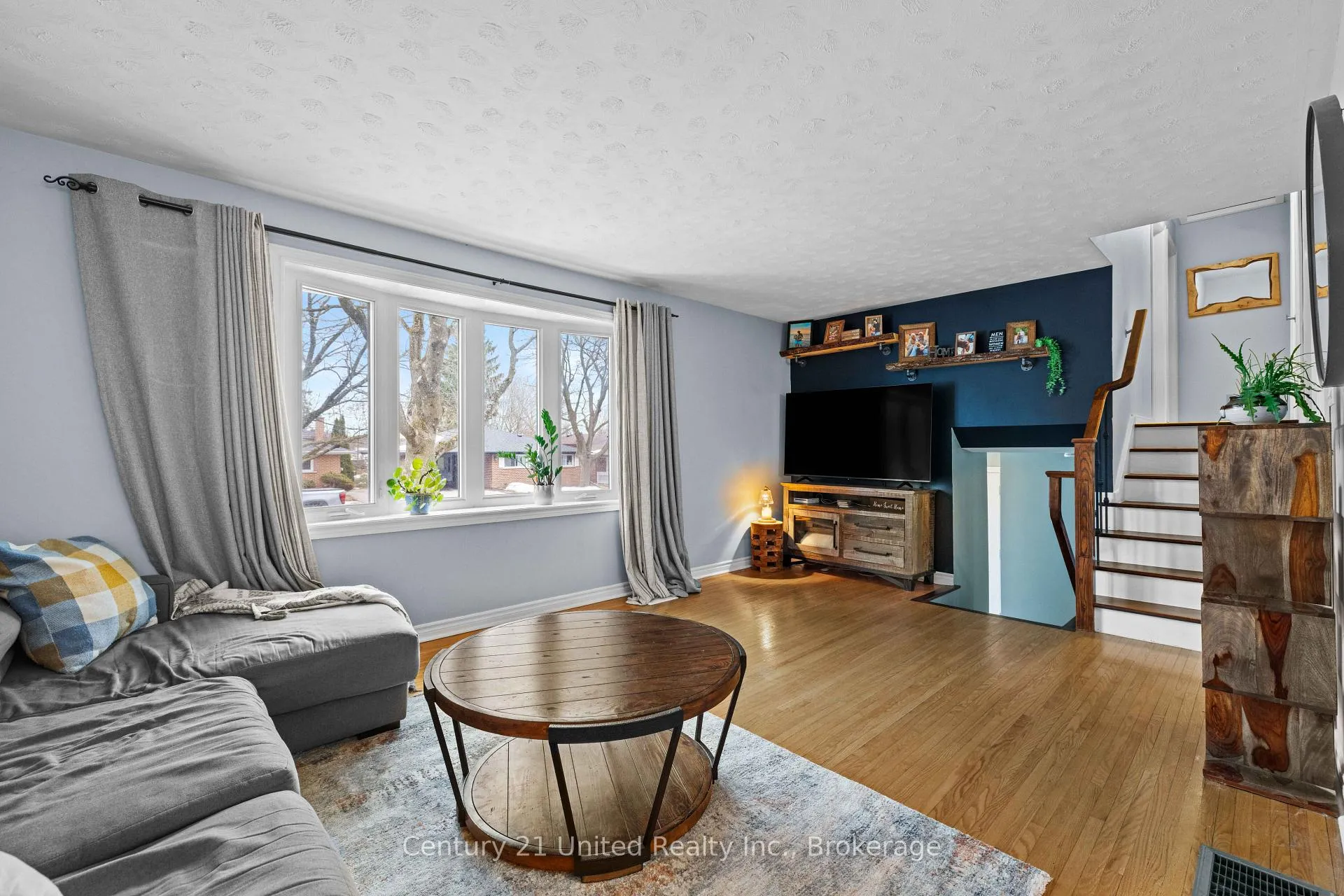 Photo 7 of 1227 Cartier Boulevard, Peterborough, Northcrest Ward 5 — HOMEH