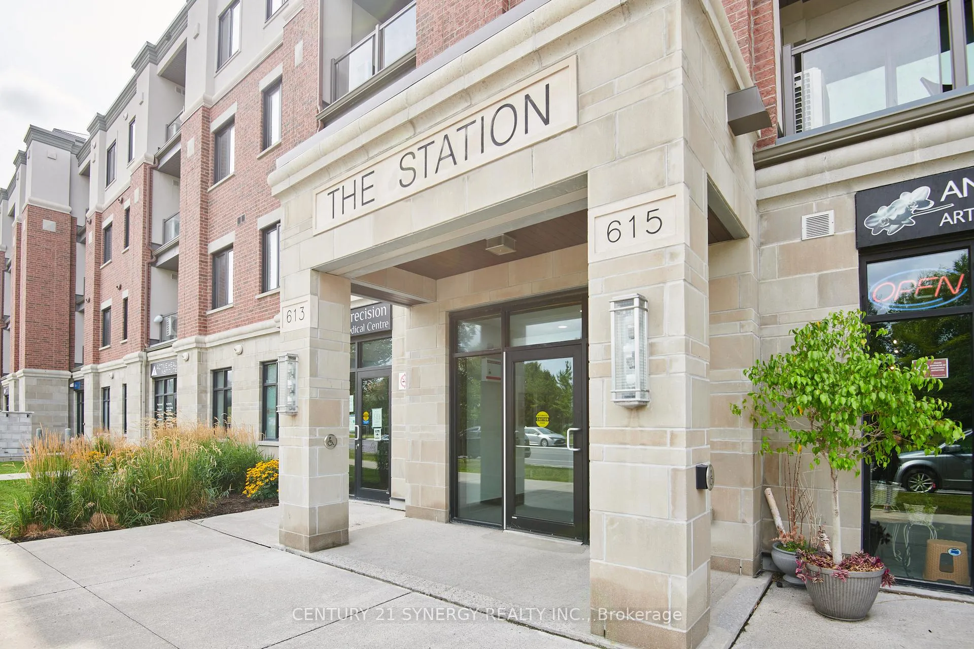 Photo 5 of Unit 201, 615 Longfields Drive, Ottawa, Barrhaven - Longfields — HOMEH
