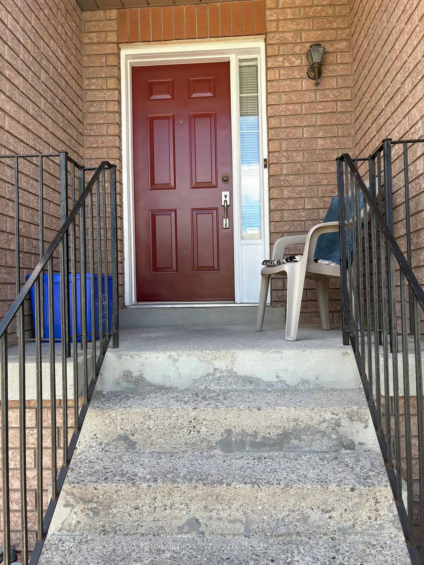 Photo 2 of 6 Michelle Drive, Vaughan, East Woodbridge — HOMEH