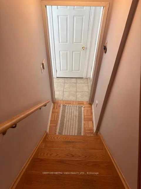 Photo 8 of 6 Michelle Drive, Vaughan, East Woodbridge — HOMEH