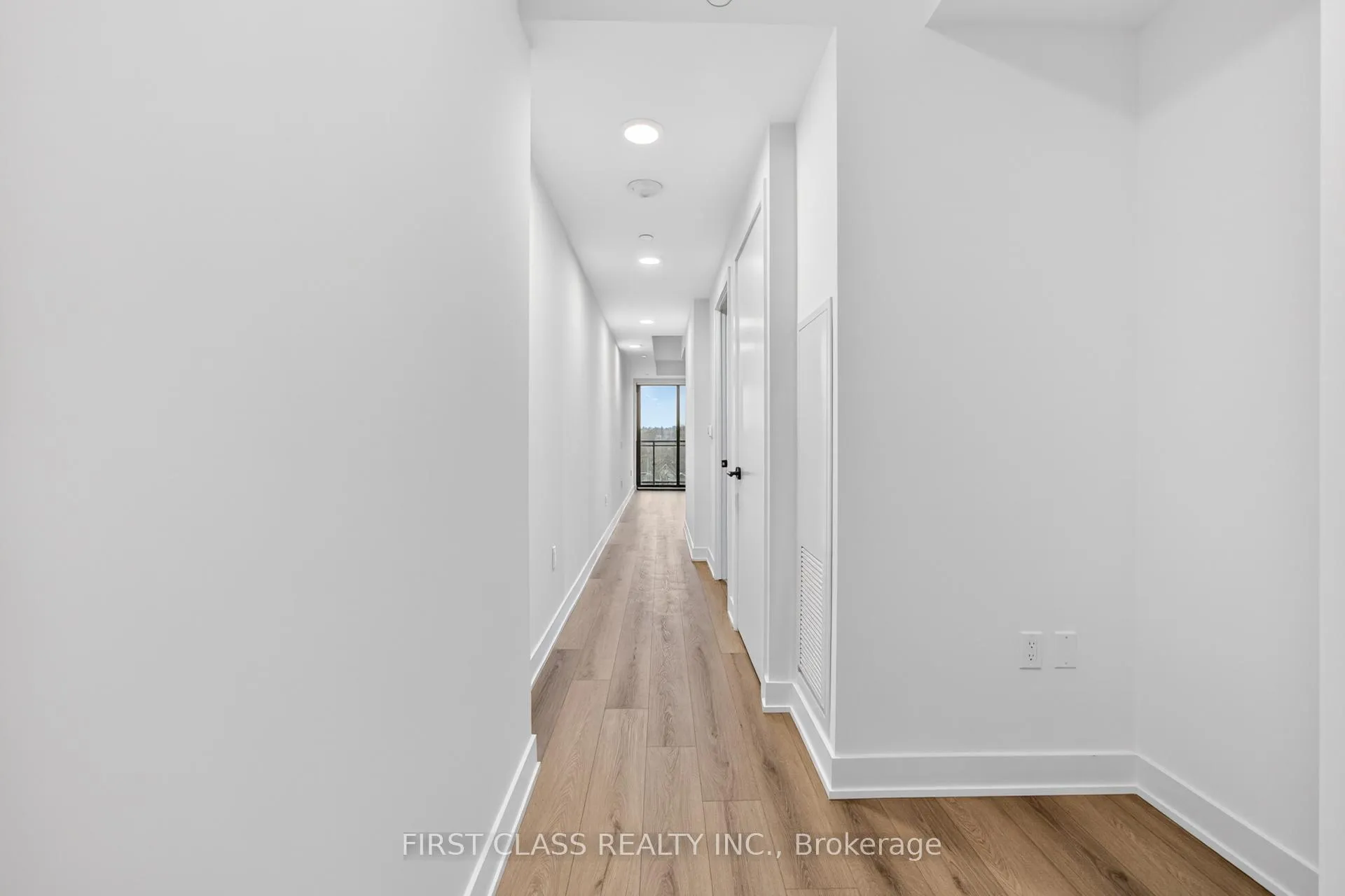 Photo 5 of Unit 512, 758 Dovercourt Road, Toronto, Dovercourt-Wallace Emerson-Junction — HOMEH