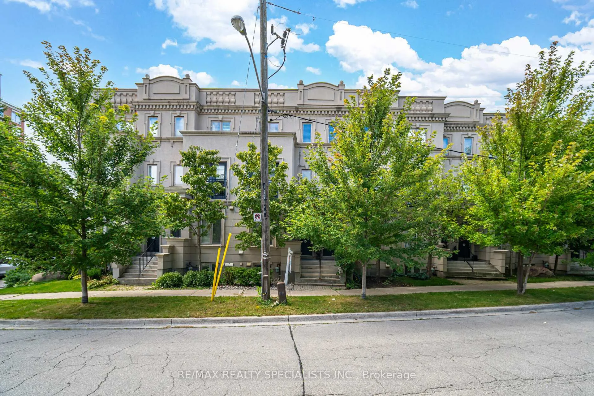 Photo 1 of 8C Clairtrell Road, North York, Willowdale East — HOMEH