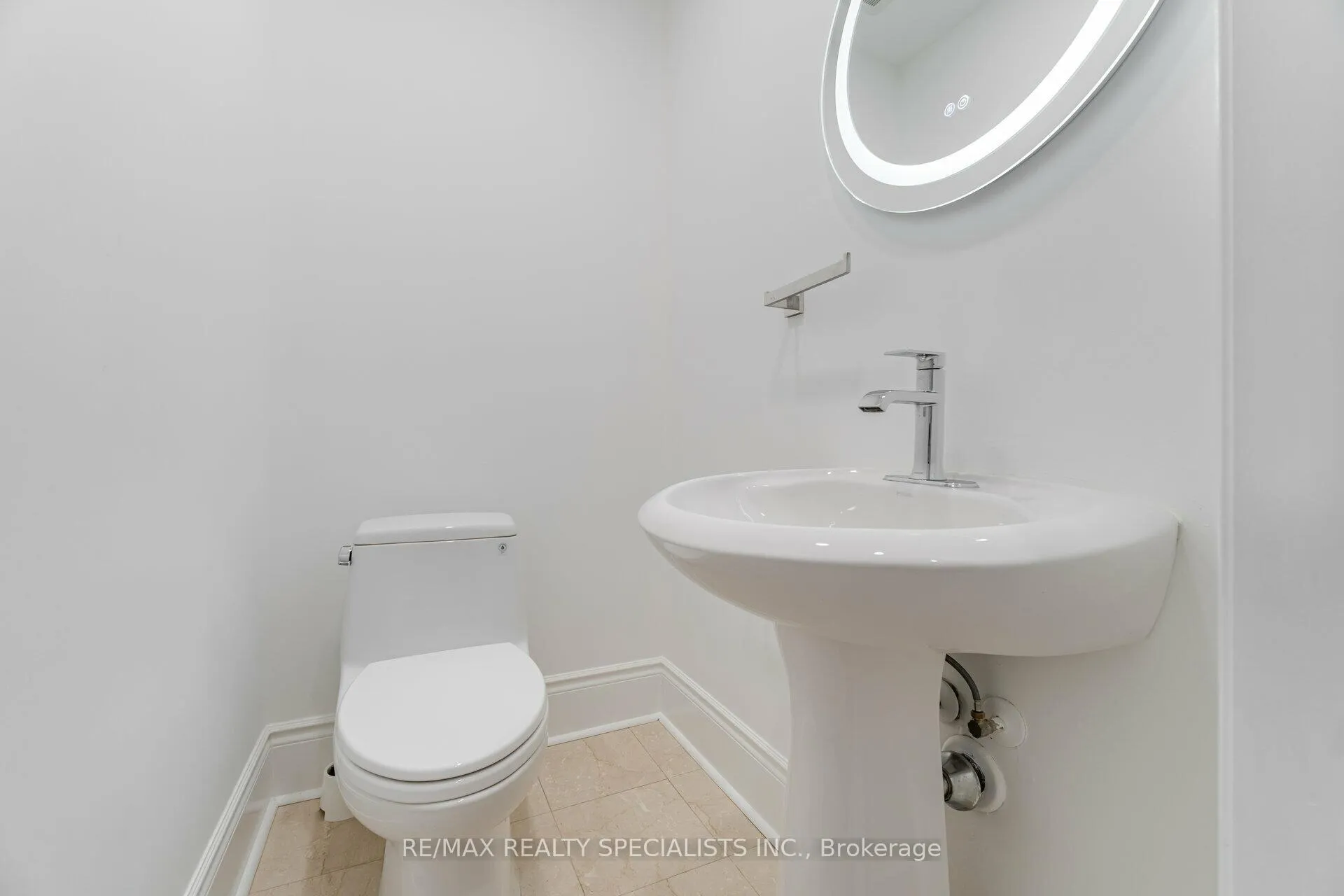 Photo 18 of 8C Clairtrell Road, North York, Willowdale East — HOMEH