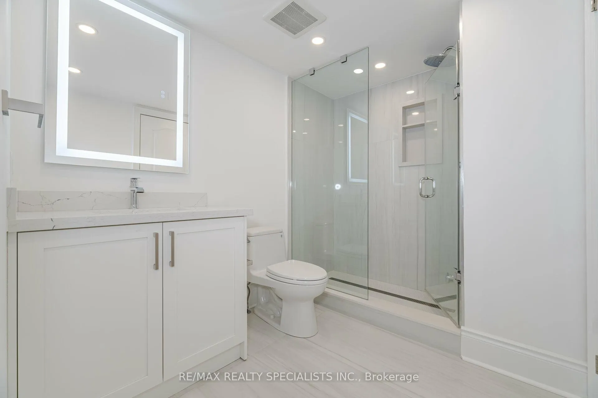 Photo 21 of 8C Clairtrell Road, North York, Willowdale East — HOMEH