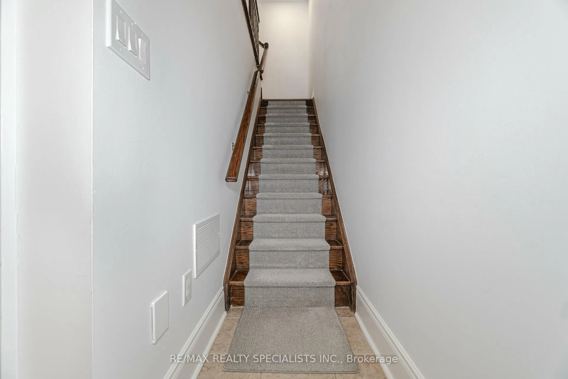 Photo 30 of 8C Clairtrell Road, North York, Willowdale East — HOMEH