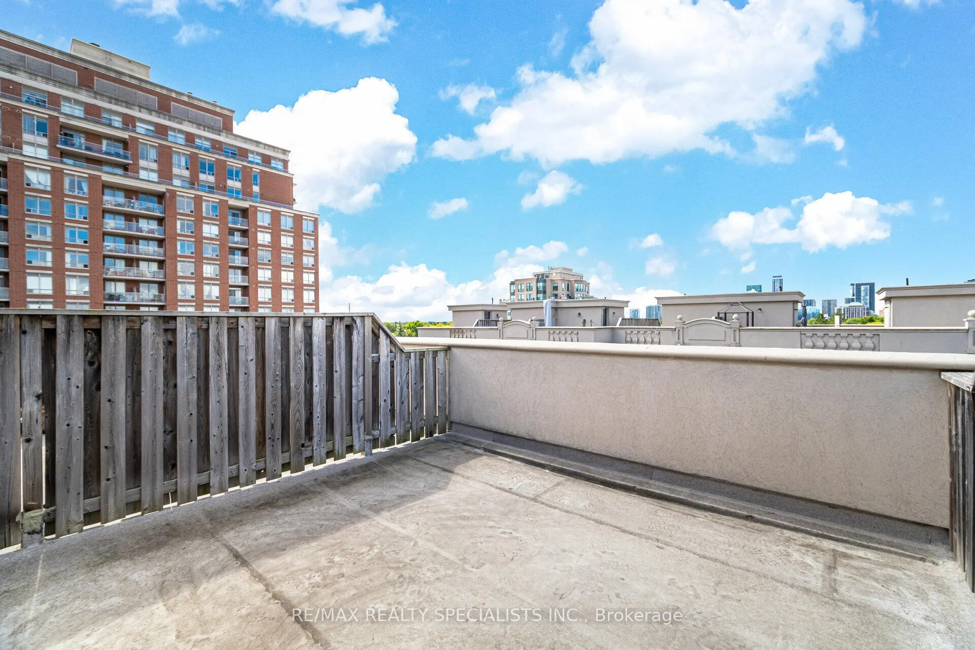 Photo 37 of 8C Clairtrell Road, North York, Willowdale East — HOMEH