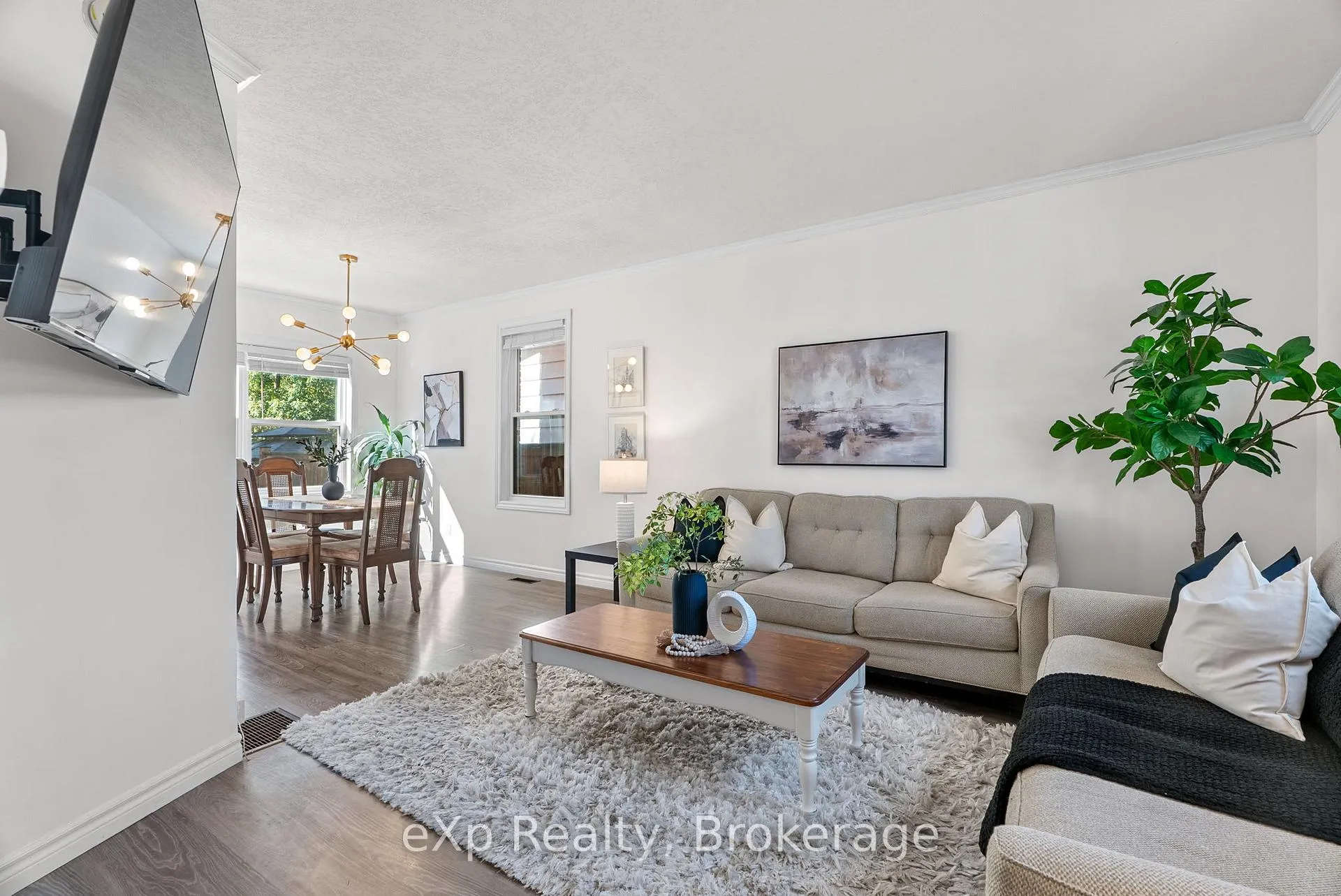 Photo 2 of 63 Guelph Street, Stratford — HOMEH