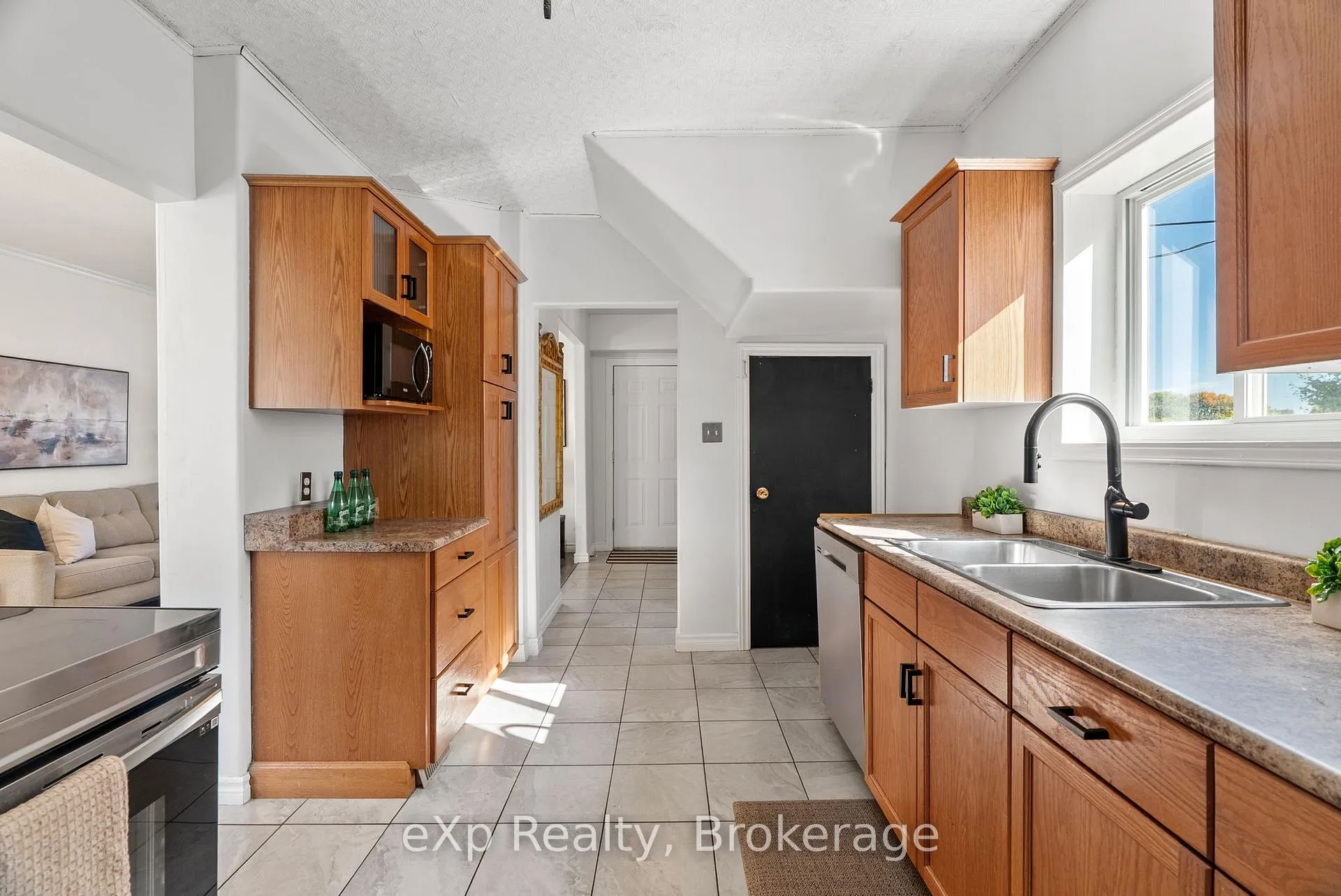 Photo 18 of 63 Guelph Street, Stratford — HOMEH