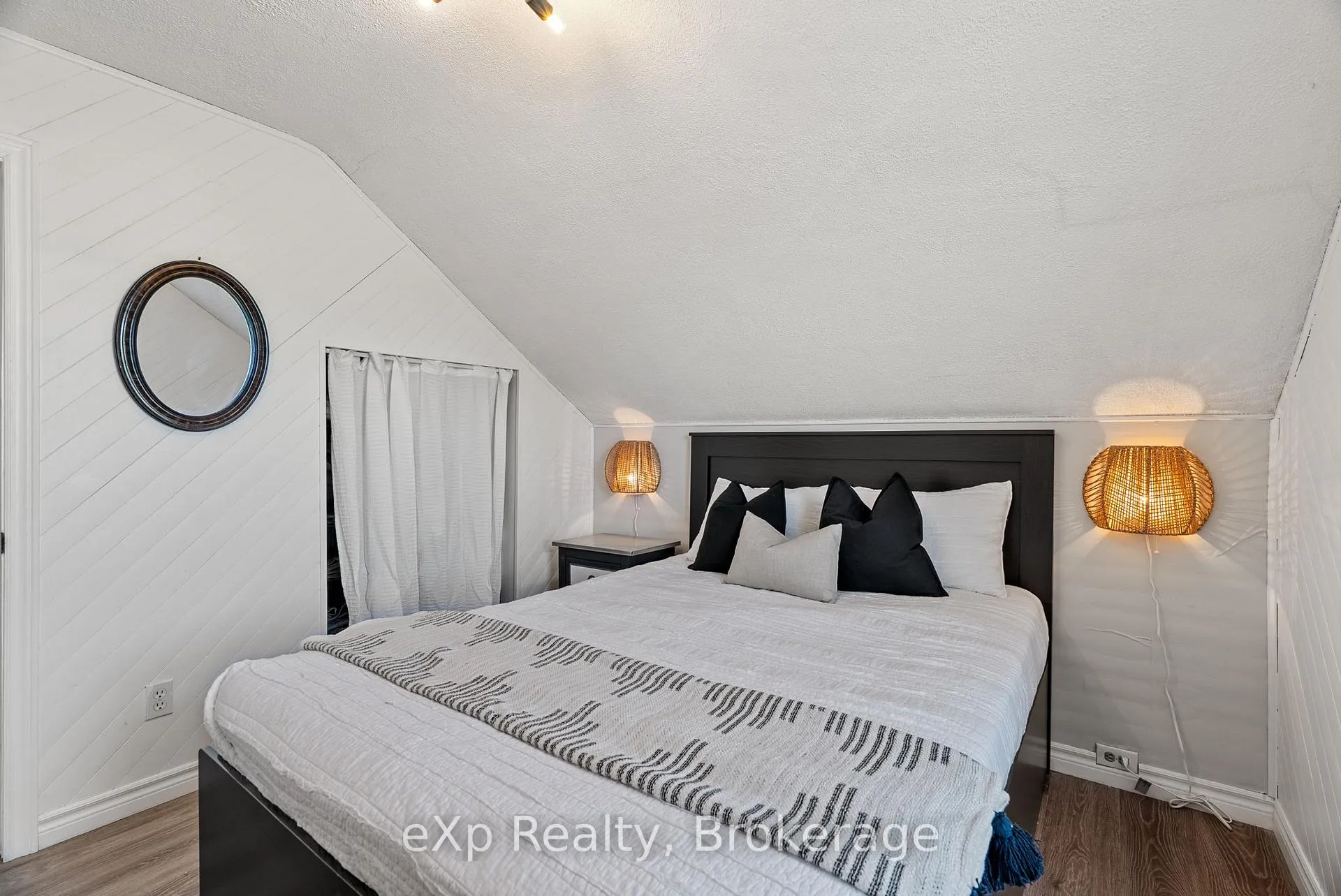 Photo 24 of 63 Guelph Street, Stratford — HOMEH