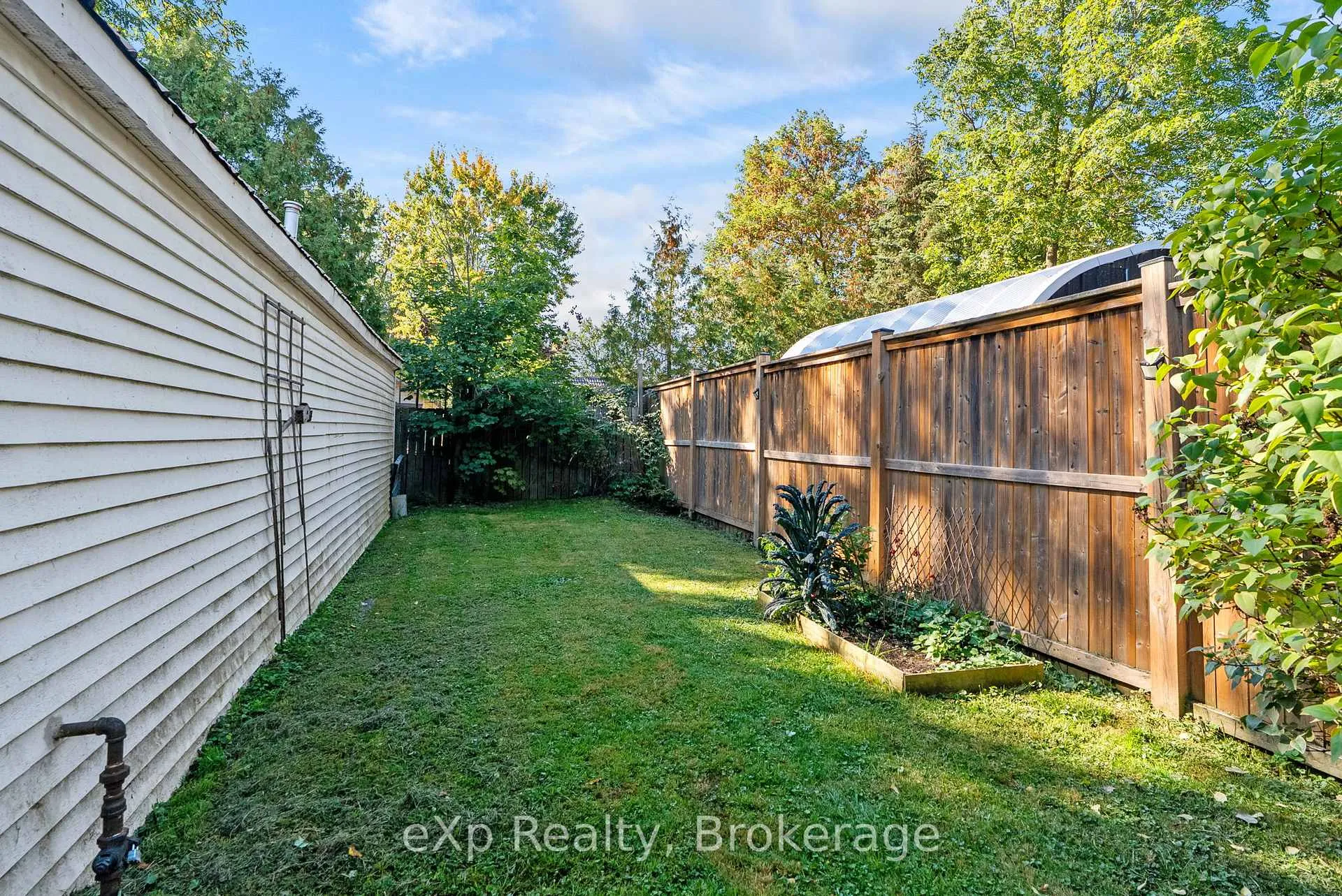 Photo 31 of 63 Guelph Street, Stratford — HOMEH