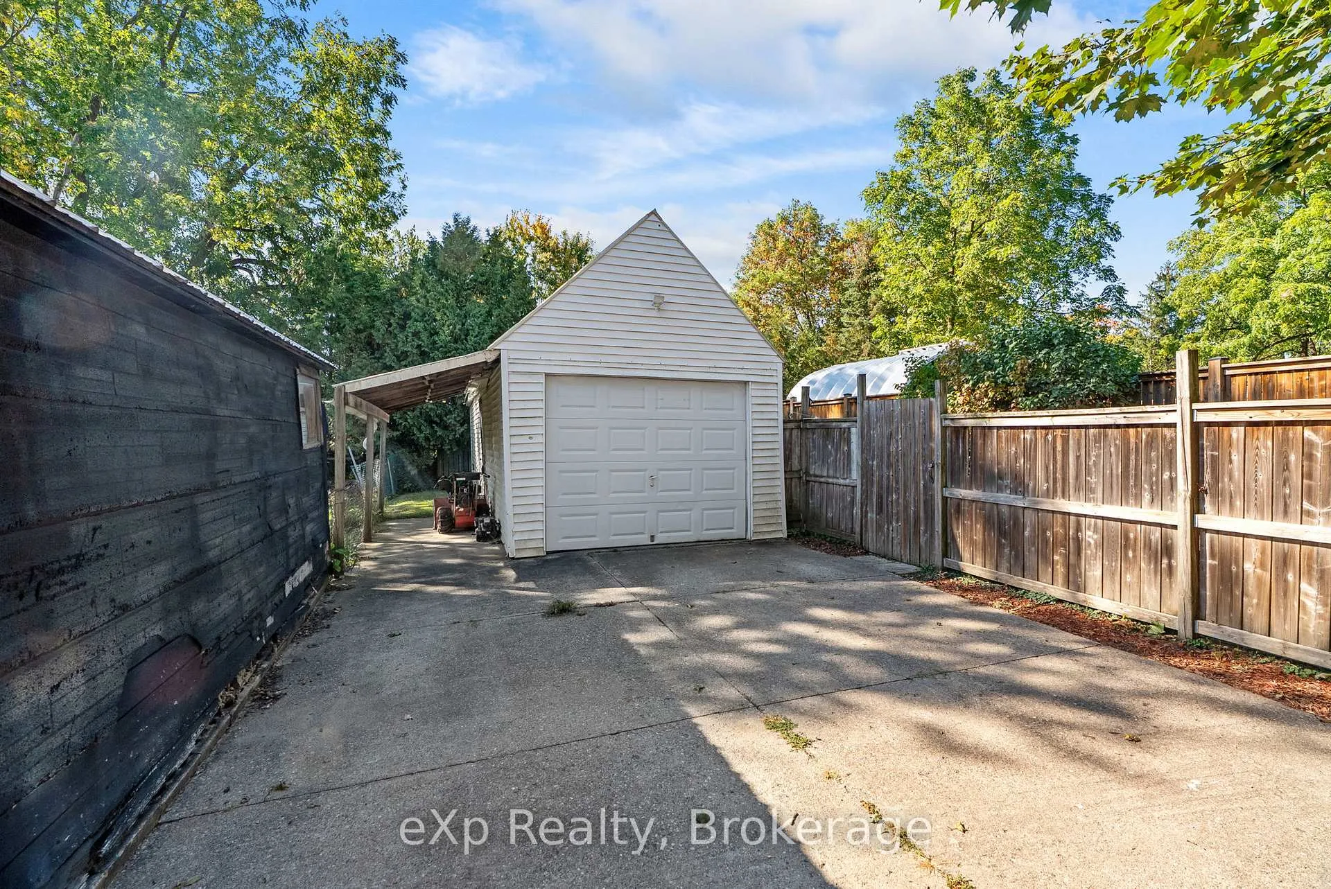 Photo 33 of 63 Guelph Street, Stratford — HOMEH