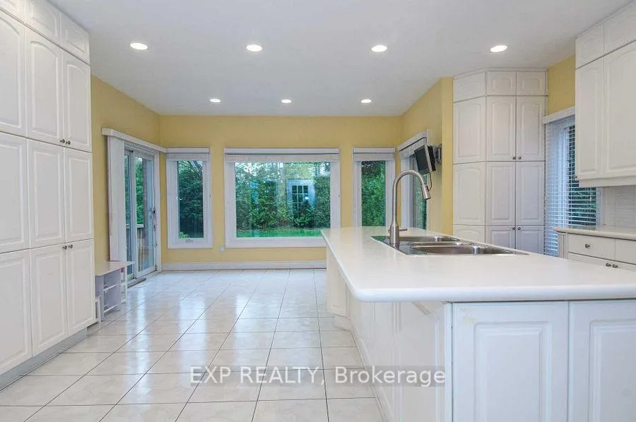 Photo 12 of 220 Viewmount Avenue, Toronto, Englemount-Lawrence — HOMEH
