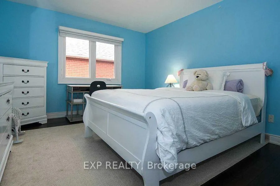 Photo 28 of 220 Viewmount Avenue, Toronto, Englemount-Lawrence — HOMEH