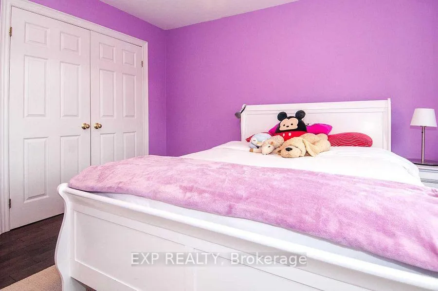 Photo 31 of 220 Viewmount Avenue, Toronto, Englemount-Lawrence — HOMEH