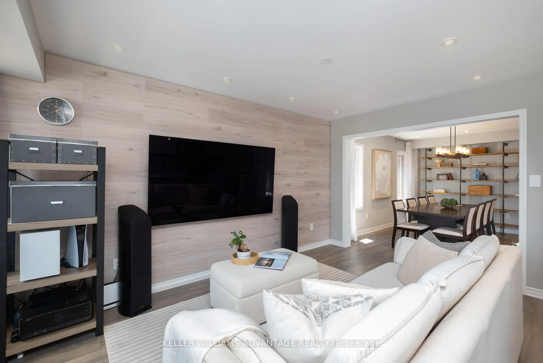 Photo 13 of 98 Howe Avenue, Scarborough, Clairlea-Birchmount — HOMEH
