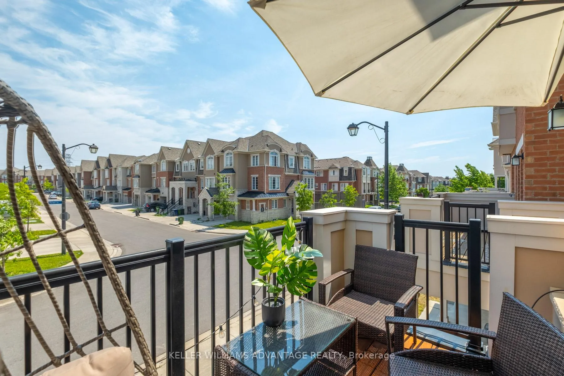 Photo 29 of 98 Howe Avenue, Scarborough, Clairlea-Birchmount — HOMEH