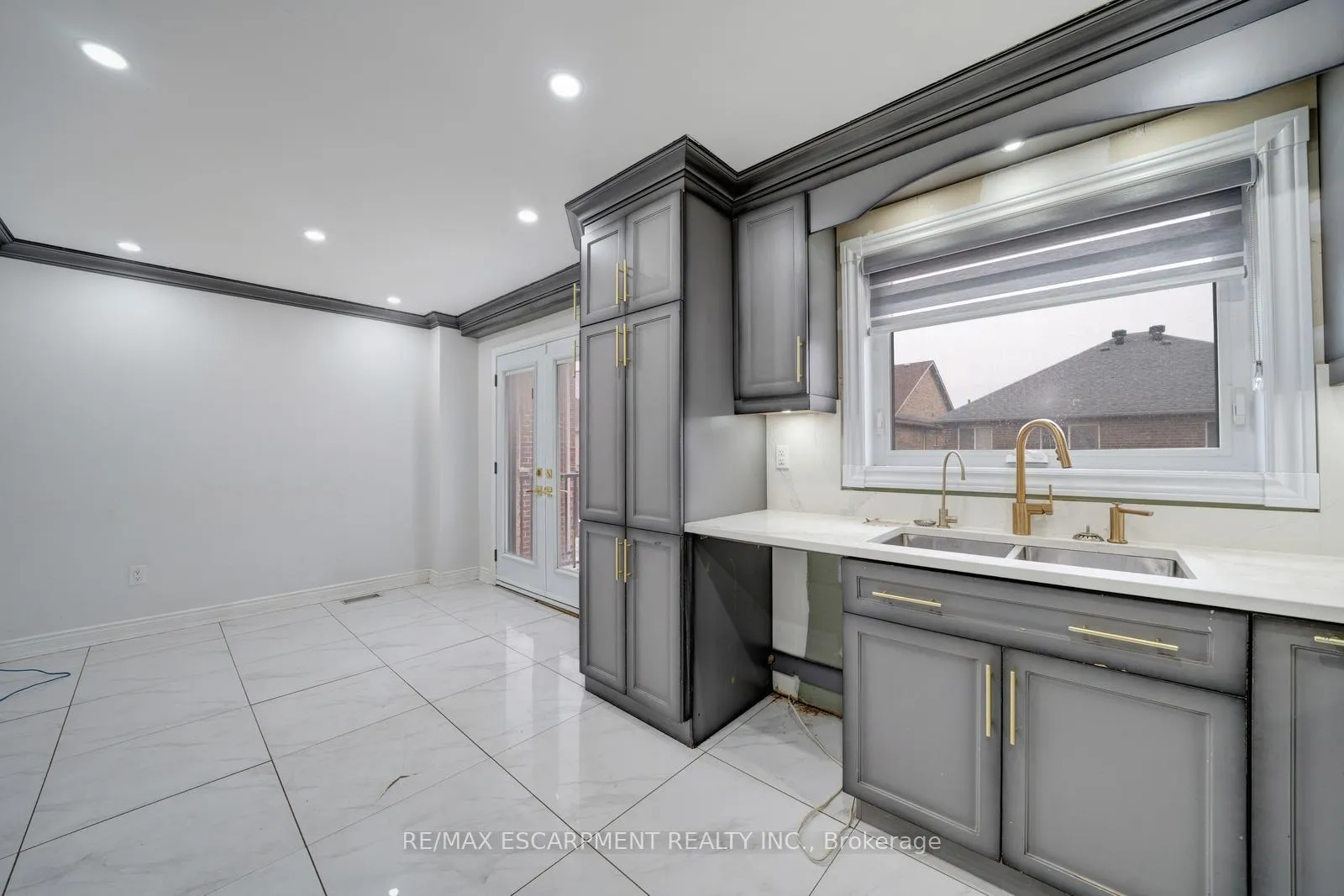 Photo 10 of 84 Andriana Crescent, Markham, Box Grove — HOMEH
