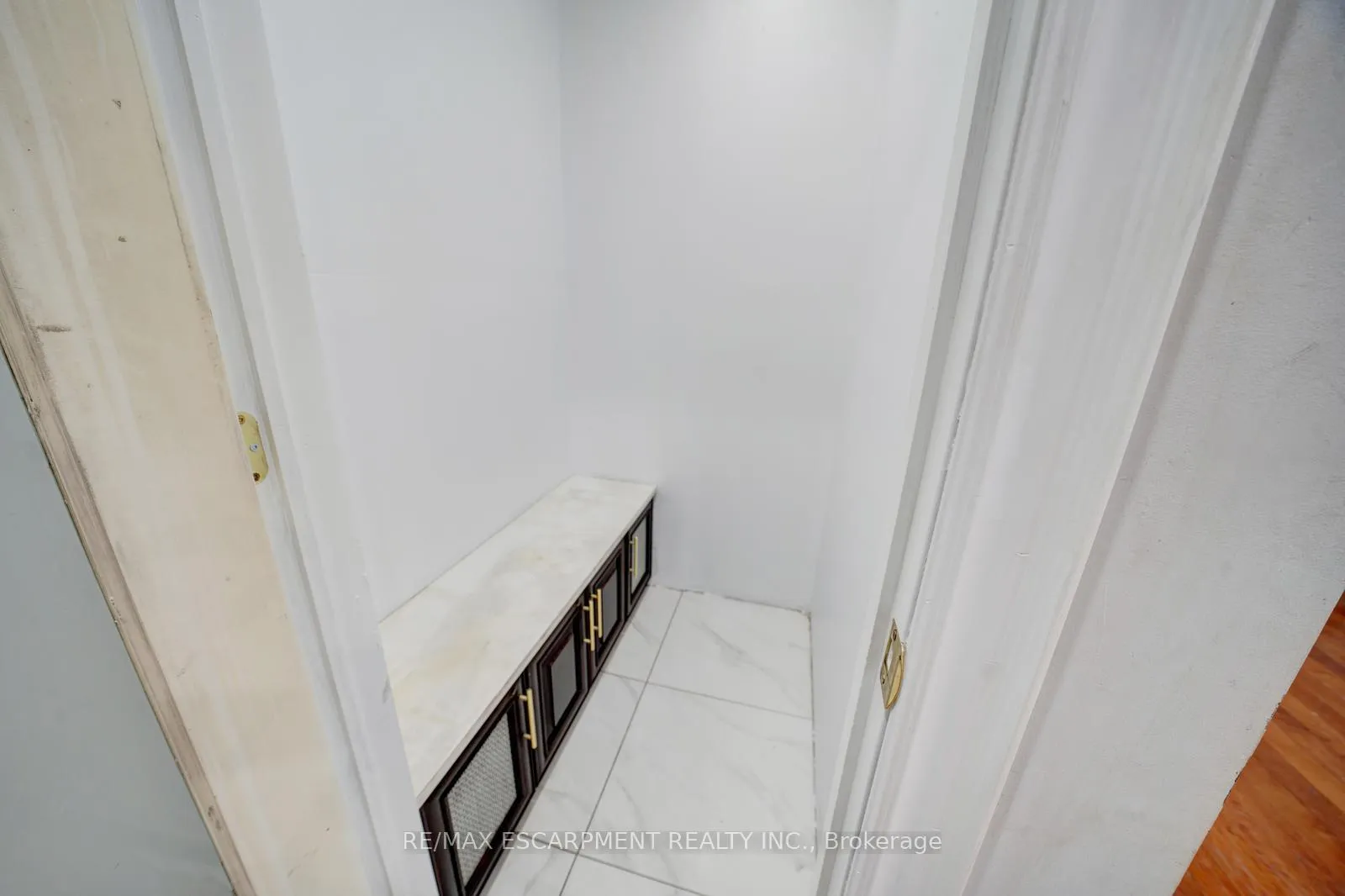 Photo 11 of 84 Andriana Crescent, Markham, Box Grove — HOMEH