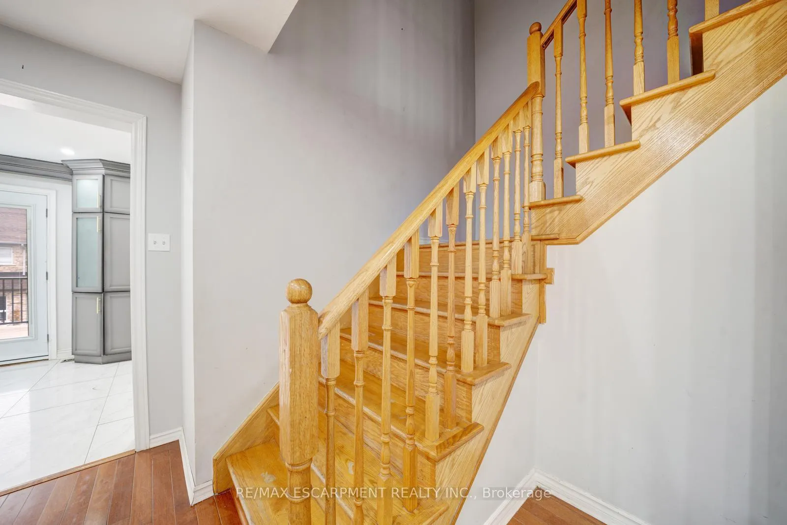 Photo 13 of 84 Andriana Crescent, Markham, Box Grove — HOMEH