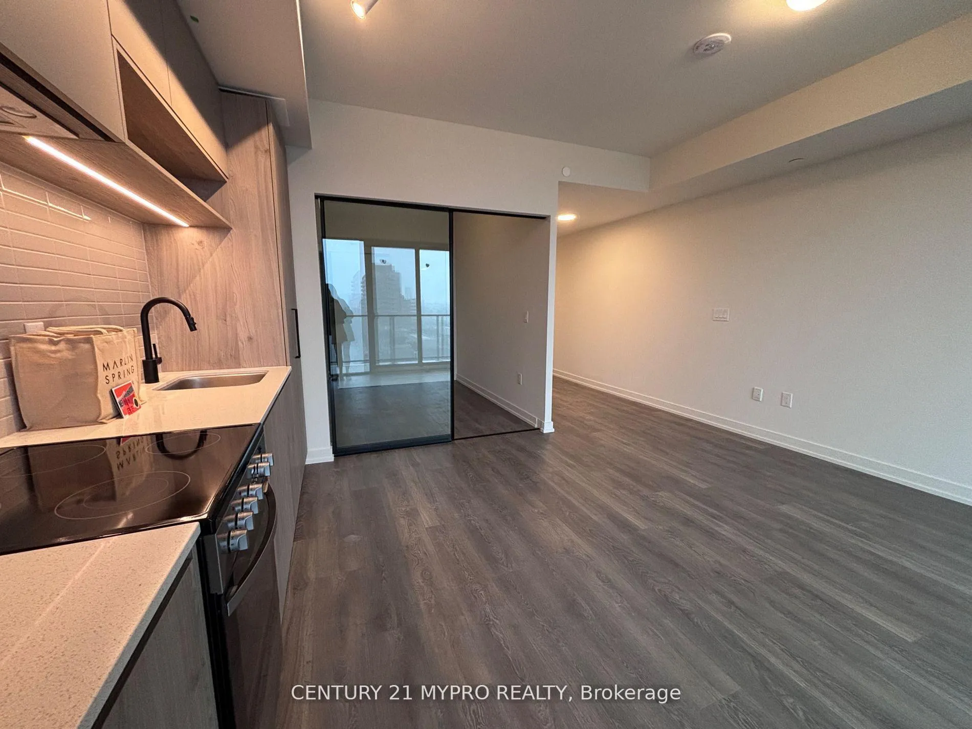 Photo 3 of Unit 818, 181 Sterling Road, Toronto, Dufferin Grove — HOMEH