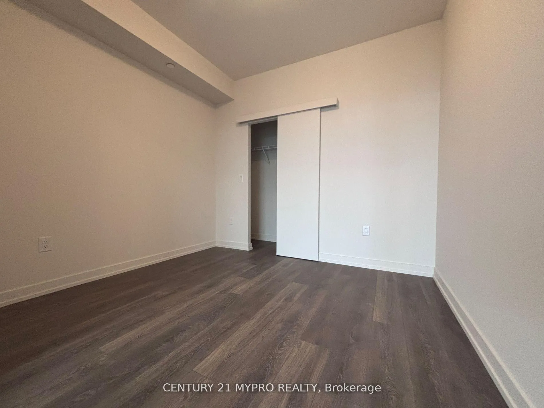 Photo 9 of Unit 818, 181 Sterling Road, Toronto, Dufferin Grove — HOMEH