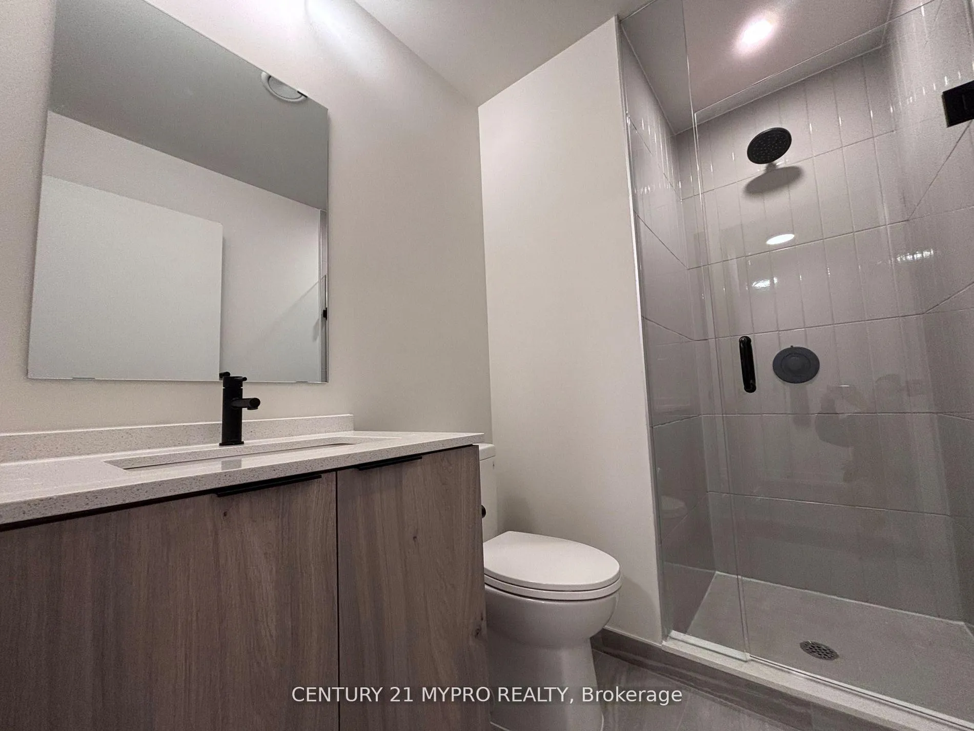 Photo 12 of Unit 818, 181 Sterling Road, Toronto, Dufferin Grove — HOMEH