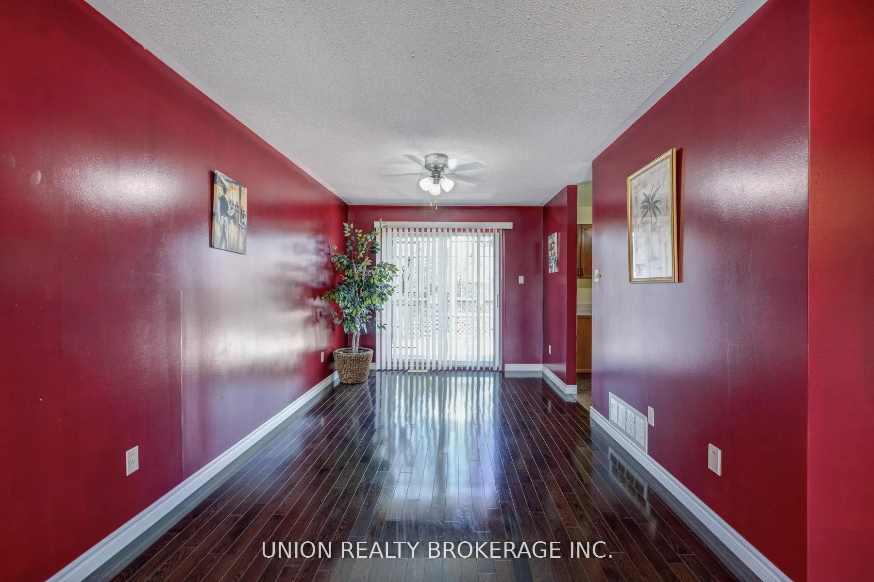 Photo 8 of 18 Birch Crescent, Kawartha Lakes, Bobcaygeon — HOMEH