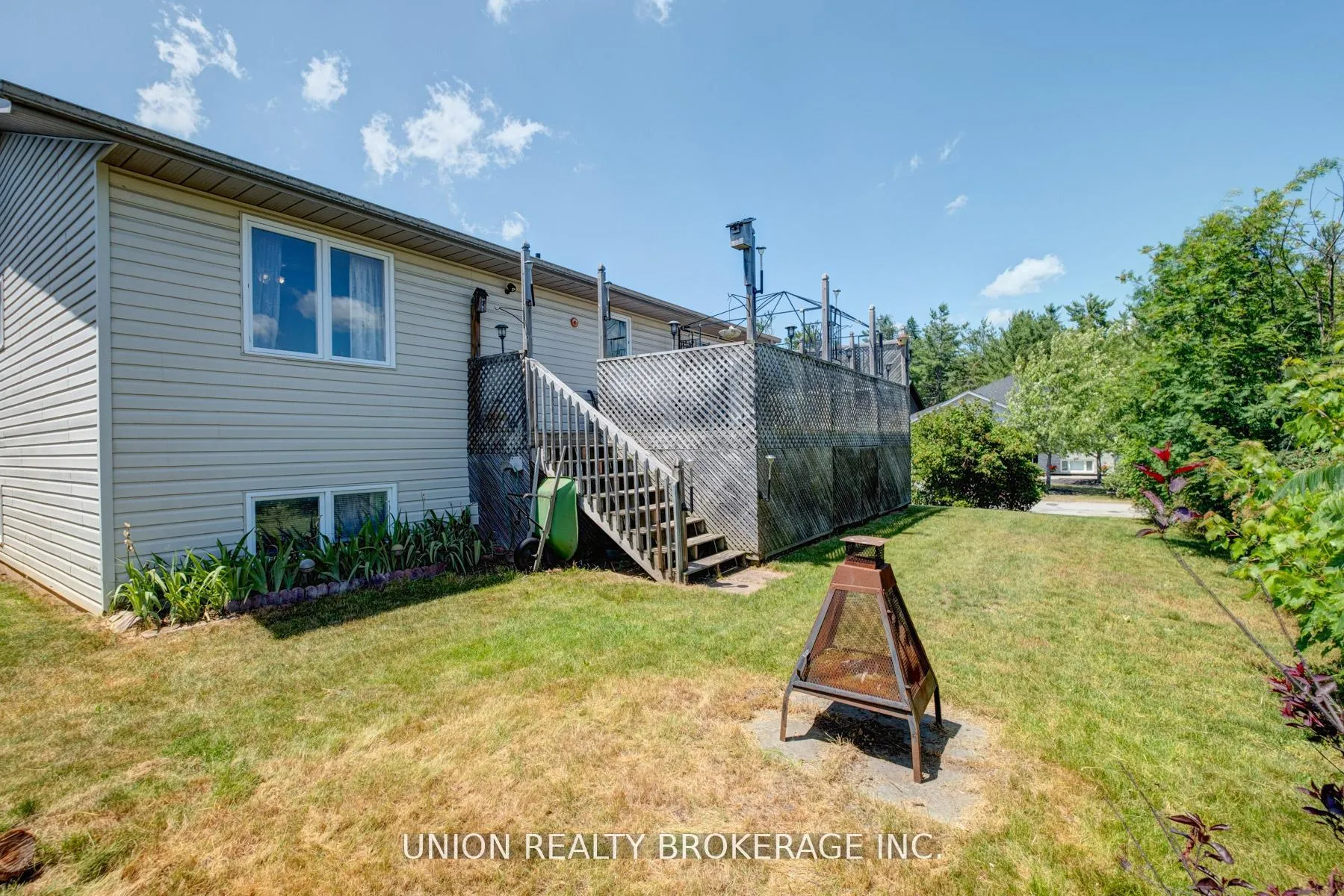 Photo 27 of 18 Birch Crescent, Kawartha Lakes, Bobcaygeon — HOMEH