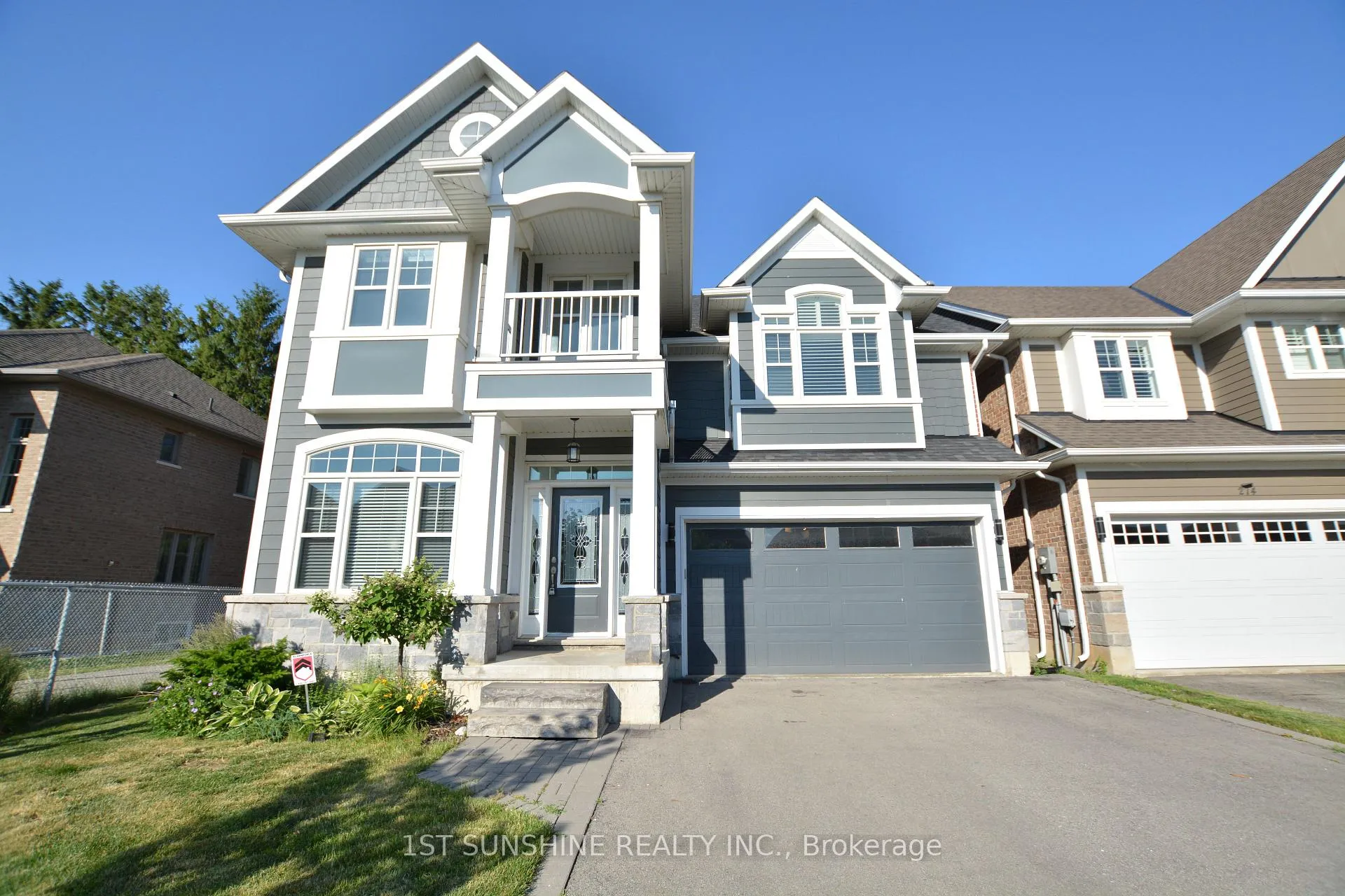 Photo 1 of 270 Moorland Crescent, Hamilton, Meadowlands — HOMEH